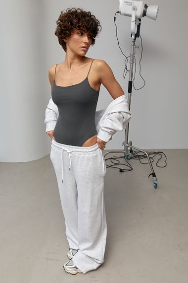 Жіноче трикотажне боді на бретелях - темно-сірий цвет, ONE SIZE (є розміри) | Зображення 2