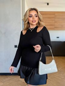 Женская кофта-лонгслив в рубчик с вырезами на плечах МТ357 цвет черный, размер 54/56