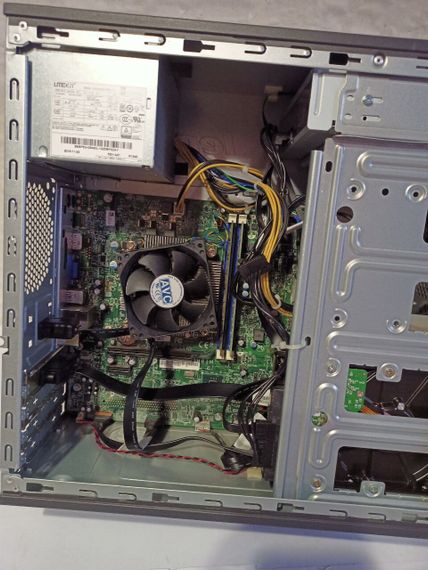 Комплект ПК: Lenovo ThinkCentre E73 Tower / Intel Core i3-4170 (2 (4) ядра по 3.7 GHz) / 8 GB DDR3 / 500 GB HDD / Intel HD Graphics 4400 / DVD-RW + Монітор  22" (1920x1080) IPS / 1x HDMI, 1x VGA, 1x Audio б/в | Зображення 9