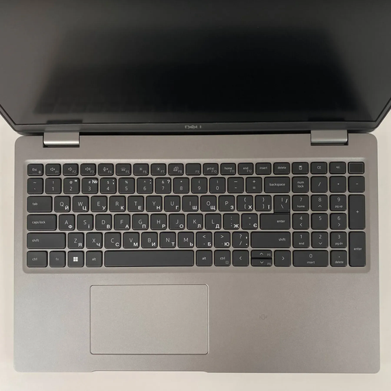 Мобільна робоча станція Dell Precision 3570 / 15.6" (1920x1080) IPS / Intel Core i7-1265U (10 (12) ядер по 3.6 - 4.8 GHz) / 16 GB DDR5 / 512 GB SSD / nVidia RTX A500, 4 GB GDDR6, 64-bit / WebCam / TouchID б/в + Подарунок Бездротова миша / USB | Зображення 2