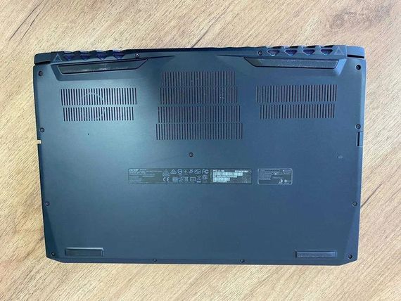 Ноутбук Acer Triton 700 15,6" IPS 120Hz i7 7700HQ 16Gb SSD512 GTX1080 MaxQ | Зображення 6
