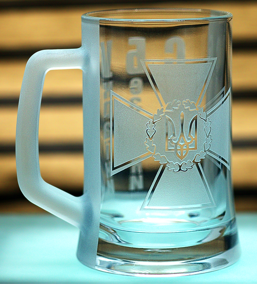 Пивний келих 620 мл СБУ з гравіюванням  Кухоль Служба безпеки України Подарунок військовослужбовцю співробітнику СБУ | Зображення 1