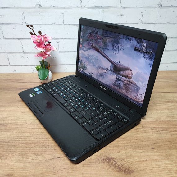 Ноутбук Б-класс Toshiba Satellite C660-25U / 15.6" (1366x768) TN / Intel Core i5-2430M (2 (4) ядра по 2.4 - 3.0 GHz) / 8 GB DDR3 / 256 GB SSD / nVidia GeForce 315M, 1 GB GDDR3, 64-bit / WebCam / DVD-ROM б/у | Зображення 3