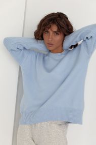 Женский вязаный джемпер oversize голубой цвет M