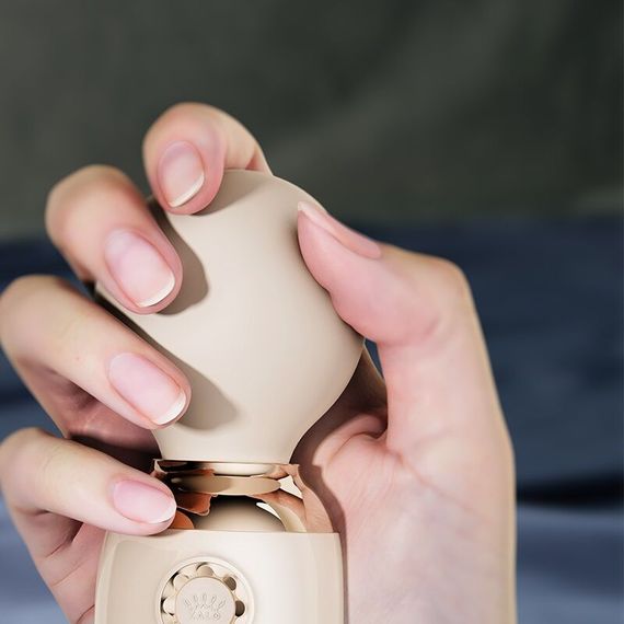 Смарт-вібромасажер Zalo – AVA Ivory White, 8 режимів, підігрів, дуже потужний та компактний | Зображення 4