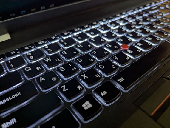 Мобільна робоча станція Lenovo ThinkPad P50s / 15.6" (1920x1080) IPS / Intel Core i7-6500U (2 (4) ядра по 2.5 - 3.1 GHz) / 16 GB DDR4 / 256 GB SSD / nVidia Quadro M500M, 2 GB DDR3, 64-bit / WebCam / Fingerprint / Windows 10 б/в + Подарунок Миша / USB | Зображення 5