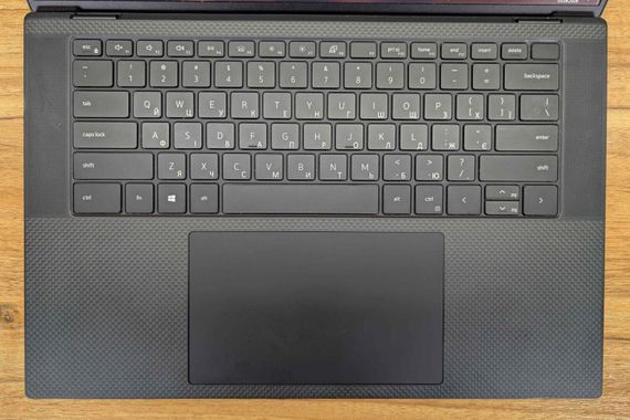 Ігровий ноутбук Dell XPS 15 9500 / 15.6" (1920x1080) IPS / Intel Core i9-10885H (8 (16) ядер по 2.4 - 5.3 GHz) / 16 GB DDR4 / 512 GB SSD / nVidia GeForce GTX 1650 Ti, 4 GB GDDR6, 128-bit / WebCam / Windows 10 б/в + Подарунок Бездротова миша / USB | Зображення 2