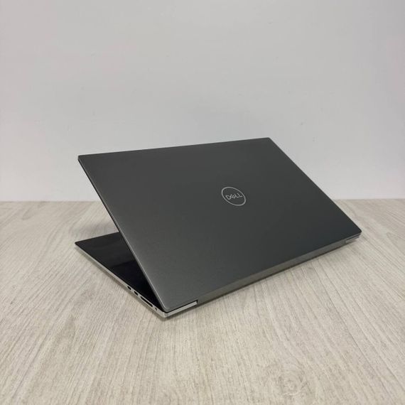 Ігровий ноутбук Dell XPS 17 9710 / 17.3" (3840x2400) IPS Touch / Intel Core i7-11800H (8 (16) ядер по 2.3 - 4.6 GHz) / 16 GB DDR4 / 512 GB SSD / nVidia GeForce RTX 3050, 4 GB GDDR6, 128-bit / WebCam б/в | Зображення 5