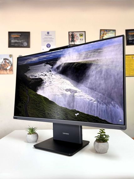 Моноблок Lenovo ThinkCentre Neo 50a 27 Gen 5 / 27" (1920x1080) IPS / Intel Core i5-13420H (8 (12) ядер по 3.4 - 4.6 GHz) / 16 GB DDR5 / 512 GB SSD / Intel UHD Graphics / WebCam / 2x 3W / Клавиатура и мышка | Зображення 3
