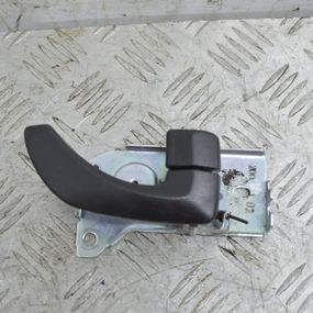 Ручка дверей передня права Kia Sorento 2002-2009 Ручка дверей Кіа Соренто G092