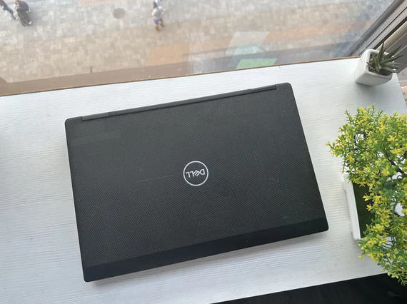 Игровой Dell 7530 15.6" 4k IPS Sharp 32/1000 SSD i7 8Gen + Nvidia 4gb Б/У | Зображення 1