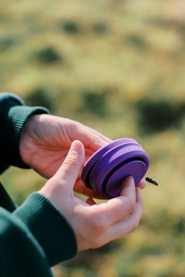Стакан складаний Tribe 90 мл plum, туристичний силіконовий стаканчик трайб з кришкою, похідний посуд для походу й риболовлі | Зображення 5