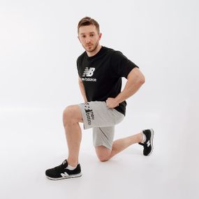 Футболка New Balance Essentials Stacked Logo