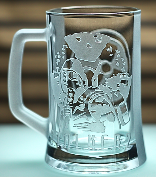 Пивний кухоль 670 мл STALKER 2 з гравіюванням подарунок бокал для фаната зони Сталкер | Зображення 2
