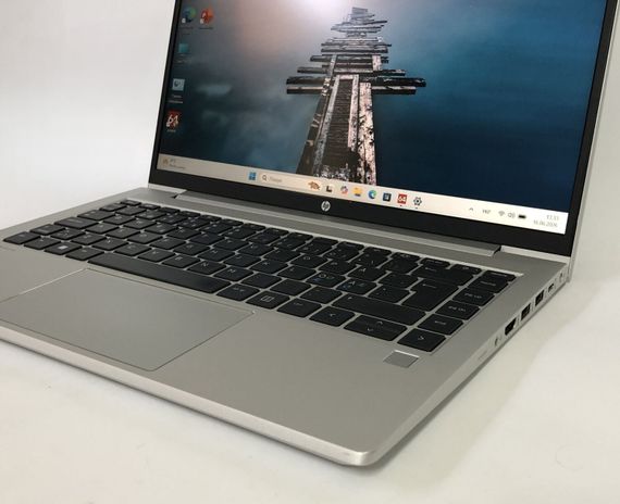 Ультрабук HP ProBook 445 G9 / 14" (1920x1080) IPS / AMD Ryzen 5 5625U (6 (12) ядер по 2.3 - 4.3 GHz) / 8 GB DDR4 / 256 GB SSD / AMD Radeon RX Vega 7 Graphics / WebCam / Win 11 Pro б/в + Подарунок Флеш-накопичувач Kingston DataTraveler Exodia S 64 ГБ | Зображення 8