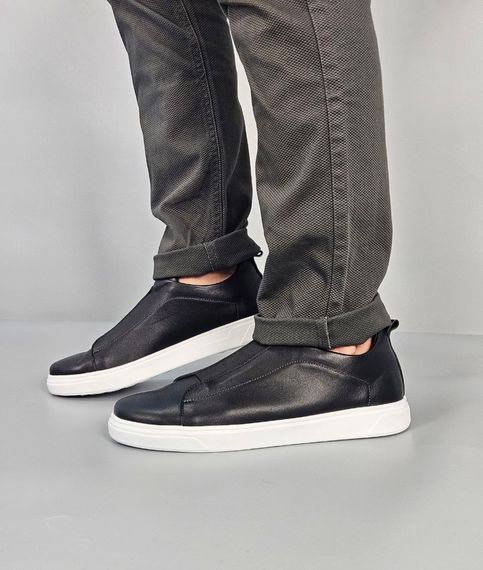 Чоловічі кеди 2001 розмір 40