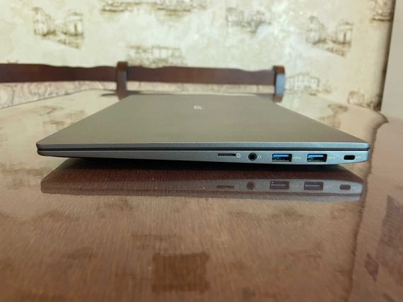 Ультрабук LG Gram 15Z90P-N / 15.6" (1920x1080) IPS / Intel Core i7-1165G7 (4 (8) ядра по 4.7 GHz) / 16 GB DDR4 / 512 GB SSD / Intel Iris Xe Graphics / WebCam б/у | Зображення 5
