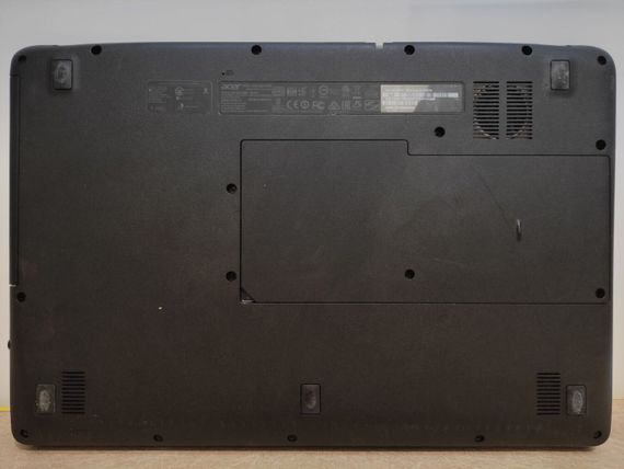 Ноутбук Acer Aspire ES1-533 / 15.6" (1366x768) TN / Intel Pentium N4200 (4 ядра по 1.1 - 2.5 GHz) / 4 GB DDR3 / 256 GB SSD / Intel HD Graphics 505 / WebCam б/у | Зображення 6
