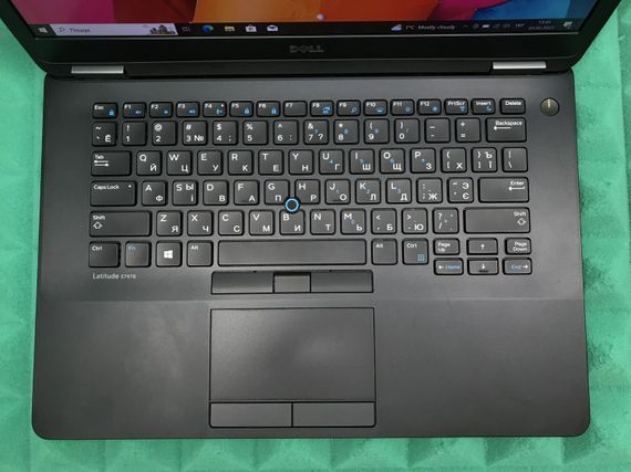 Ультрабук Б-клас Dell Latitude E7470 / 14" (1920x1080) IPS / Intel Core i5-6300U (2 (4) ядра по 2.4 - 3.0 GHz) / 8 GB DDR4 / 256 GB SSD / Intel HD Graphics 520 / WebCam / HDMI / miniDP / Windows 10 ліцензія б/в | Зображення 5
