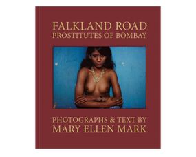 Книга найкращі фотографи світу Mary Ellen Mark: Falkland Road, Prostitutes of Bombay Мері Еллен Марк Мумбаї