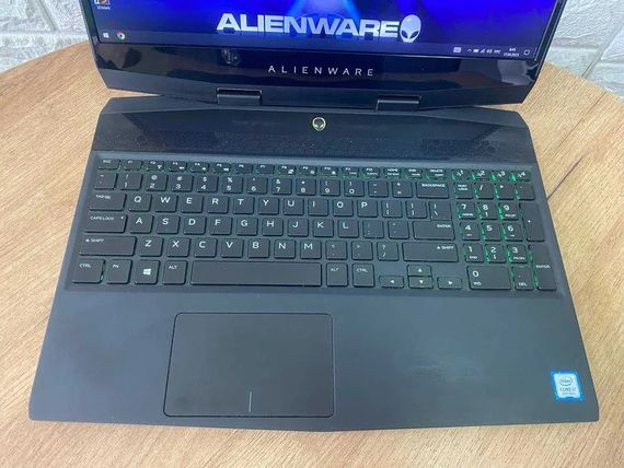 Ноутбук Alienware m15 15,6" FHD IPS 144Hz i7 8750H 16Gb SSD 512Gb RTX 2060 Б/В | Зображення 3