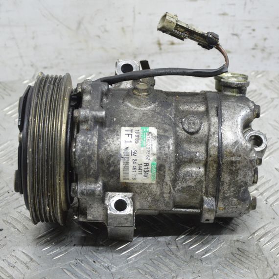 Компресор кондиціонера 1.4 Opel Combo 2004-2020 Компресор кондиціонера Опель Комбо 24461719