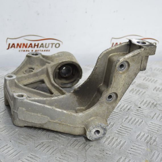 Важіль передньої підвіски лівий Skoda Fabia Roomster кронштейн верхній Шкода Фабія Румстер 6Q0199293D | Зображення 3