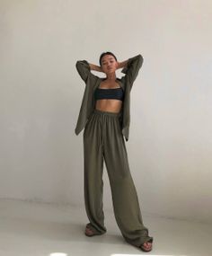 Женский легкий костюм тройка брюки, топ, рубашка BF1048 цвет хаки, размер 42/44