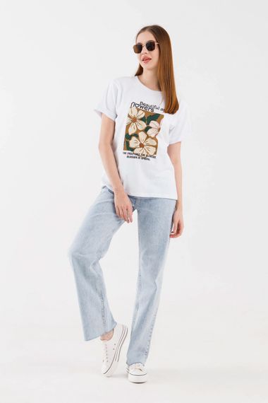 Футболка з принтом жіноча On me 70224 S Білий (2000990414328) | Зображення 1