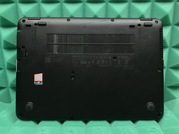 Нетбук Б-клас HP EliteBook 820 G3 / 12.5" (1920x1080) IPS / Intel Core i7-6600U (2 (4) ядра по 2.6 - 3.4 GHz) / 8 GB DDR4 / 240 GB SSD / Intel HD Graphics 520 / WebCam / DisplayPort б/в | Зображення 8