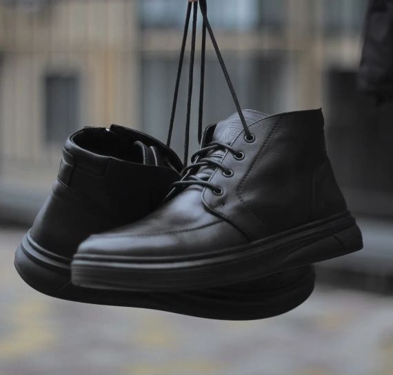 Шкіряні черевики Kadar з прошитою підошвою 44 розмір | Зображення 1