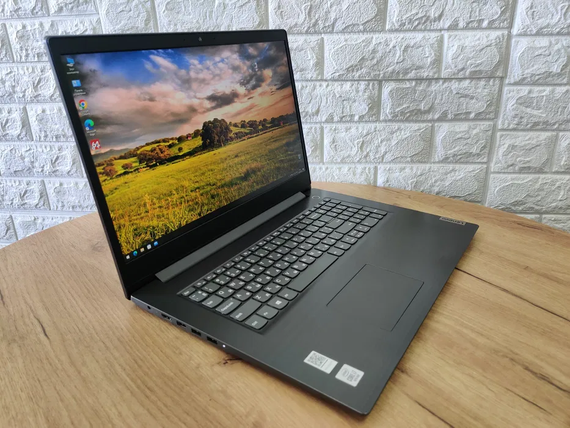 Ноутбук Lenovo V17-IIL/17.3 FHD/IPS/I7 1065G7/12Gb/SSD256Gb M2/Intel Iris Plus | Зображення 1
