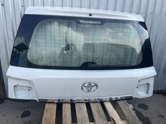 Кришка багажника верхня 2016-2023 біла (USED, оригінал) для Toyota Land Cruiser 200 | Зображення 1