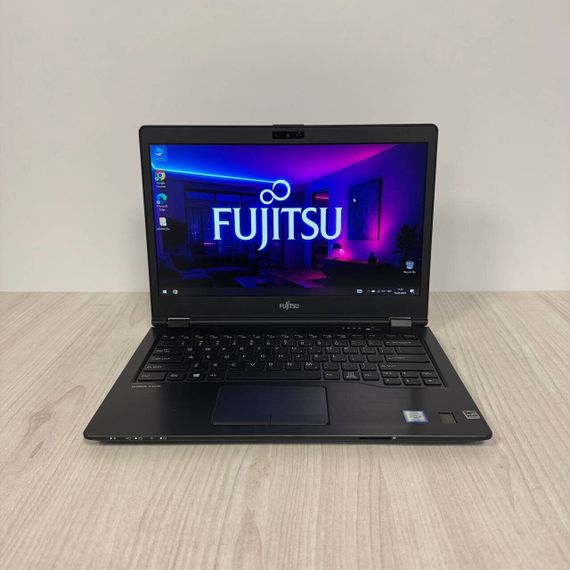 Ноутбук Fujitsu LifeBook U749 / 14" (1920x1080) IPS / Intel Core i5-8365U (4 (8) ядра по 1.6 - 4.1 GHz) / 8 GB DDR4 / 256 GB SSD NVMe / Intel UHD Graphics 620 / WebCam б/в | Зображення 1