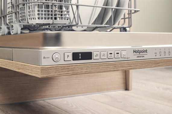 Посудомийна машина Hotpoint вбудована HSIO3O35WFE | Зображення 2