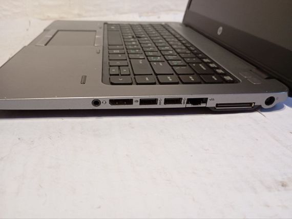 Ультрабук Б-класс HP EliteBook 840 G1 / 14" (1366x768) TN / Intel Core i5-4300U (2 (4) ядра по 1.9 - 2.9 GHz) / 8 GB DDR3 / 500 GB SSD / Intel HD Graphics 4400 / WebCam / АКБ не держит б/у | Зображення 5