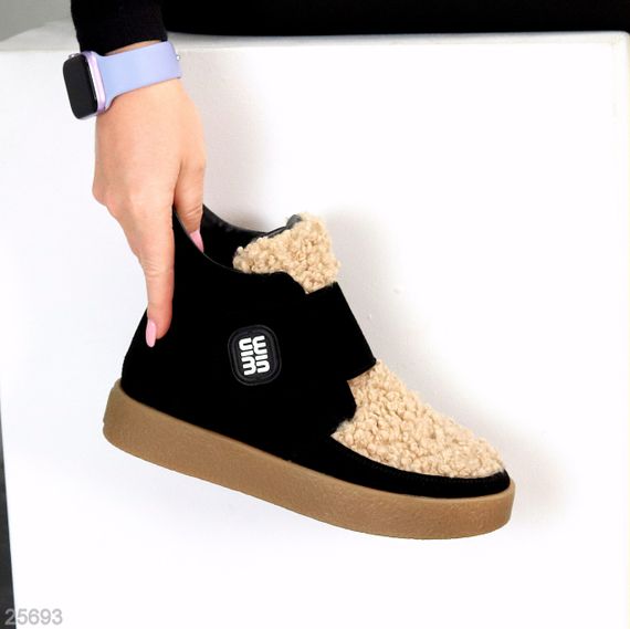 Молодежные черные замшевые зимние ботинки с бежевым мехом | Зображення 1