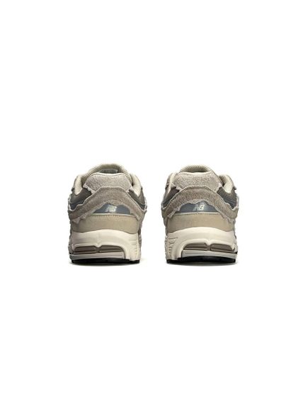 Чоловічі зимові кросівки  New 2002R Gore-Tex Black Beige , В'єтнам 45 | Зображення 1