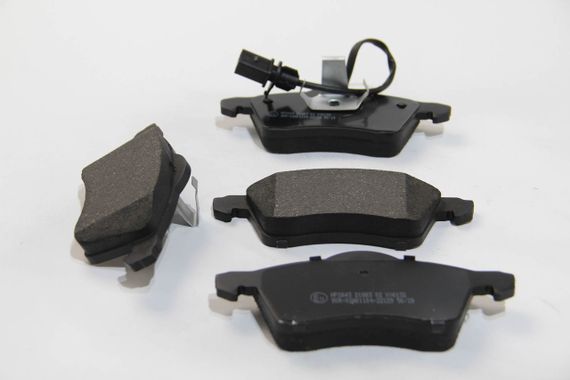 Колодки передні гальмівні T4 2.5TDI 96-03 (R15) (з датчиком), NATIONAL (NP2643) | Зображення 1