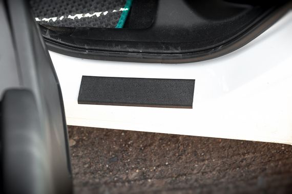 Накладки на пороги ABS DDU (4 шт, пласт.) для Honda eNP1 2022- рр | Зображення 2