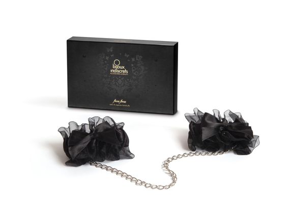 Наручники Bijoux Indiscrets - Frou Frou Organza handcuffs, атлас і органза, подарункове паковання