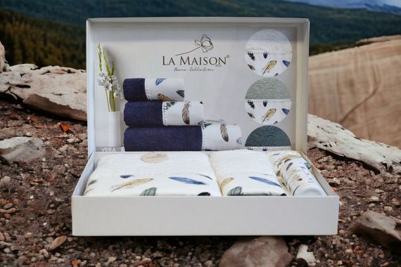 Подарочный набор полотенец La Maison, 3 шт. с ароматом Vera Ekru | Зображення 1