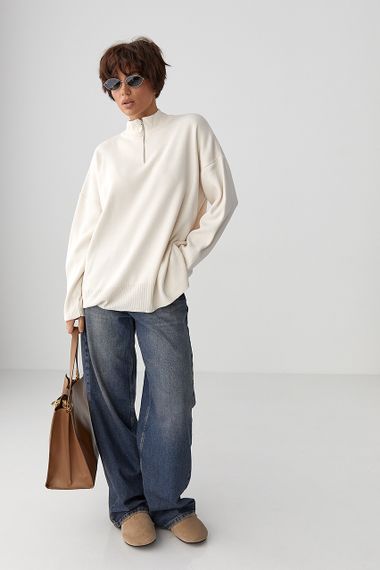 Светр оверсайз з блискавкою на горловині - молочний цвет, ONE SIZE (є розміри) | Зображення 2