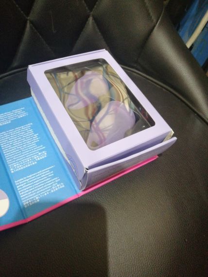 Набір менструальних чаш Satisfyer Feel Confident (lila), 15мл та 20мл (пом'яте та відкрите паковання!!!) | Зображення 1