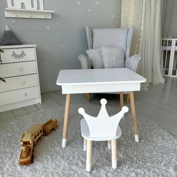 Дитячий столик і стільчик корона білий. Столик із нішею для олівців і розмальовок