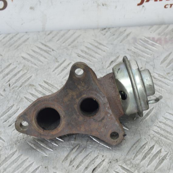Клапан EGR 1.4 D4D Toyota Yaris Verso 1999-2005 Клапан повернення ОГ егр Тойота Яріс 2562033010