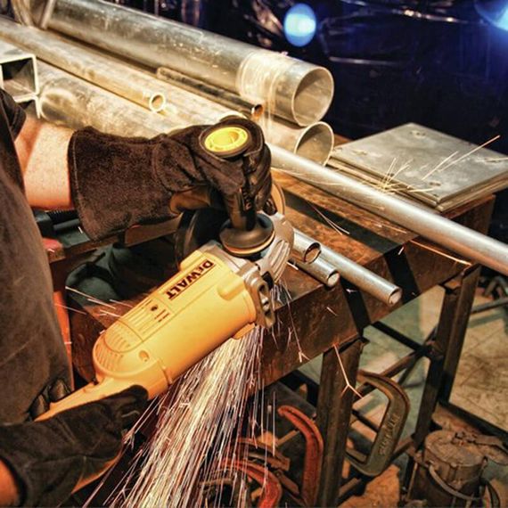 Шлифмашина угловая - болгарка сетевая 2600Вт DeWALT DWE496 | Зображення 3
