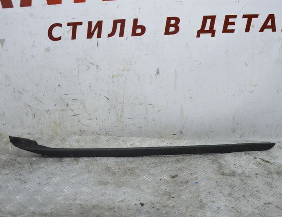 Накладка лобового скла ліва Hyundai i30 2007-2012 Ущільнювач вітрового скла лівий Хюндай ай30 861312L000