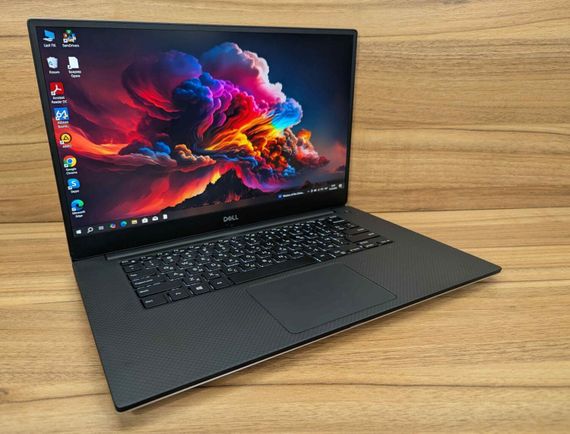 Игровой ноутбук Dell XPS 15 9560 / 15.6" (1920x1080) IPS / Intel Core i5-7300HQ (4 ядра по 2.5 - 3.5 GHz) / 16 GB DDR4 / 512 GB SSD / nVidia Geforce GTX 1050, 4 GB GDDR5, 128-bit / Windows 10 б/у + Подарок Беспроводная мышь / USB | Зображення 3