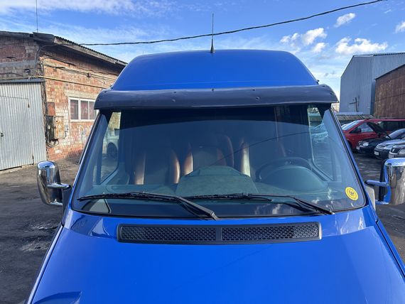 Козырек на лобовое стекло (черный глянец, 5мм) для Volkswagen LT 1998-2024 гг | Зображення 2